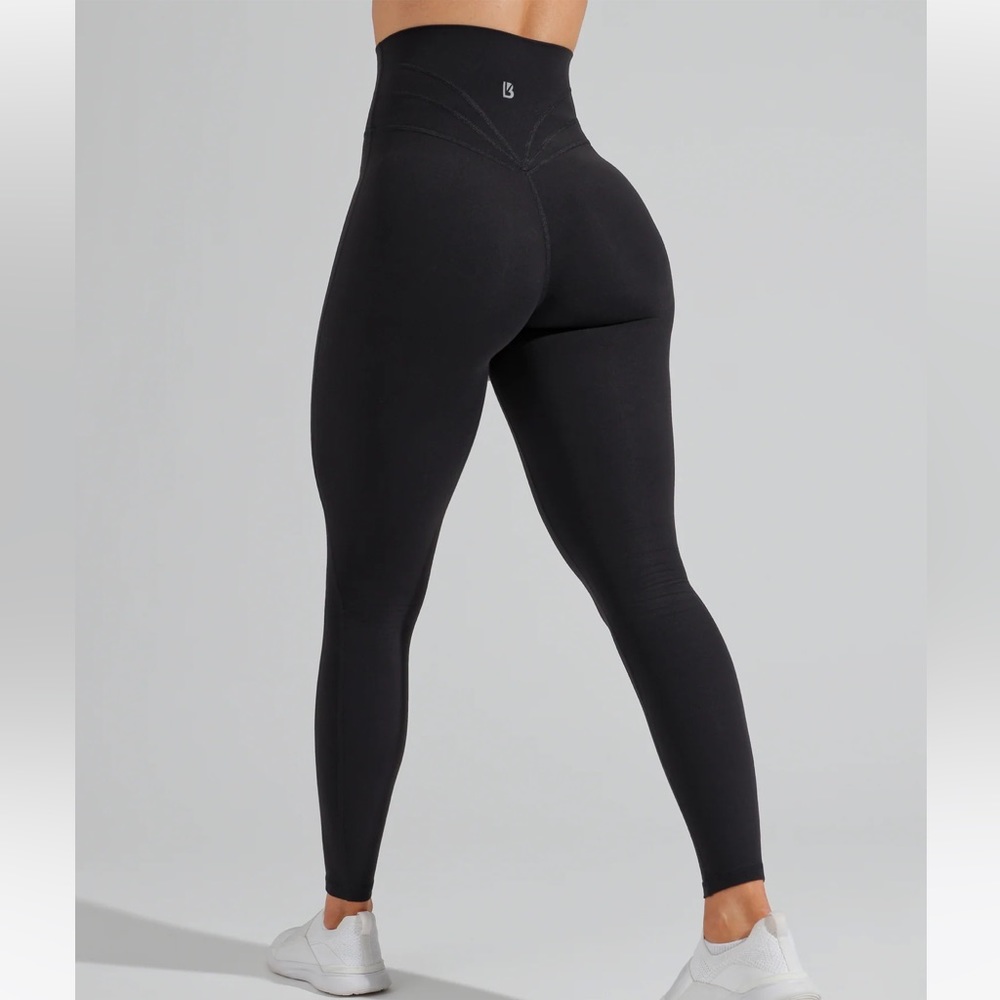 Buff bunny legacy size medium black